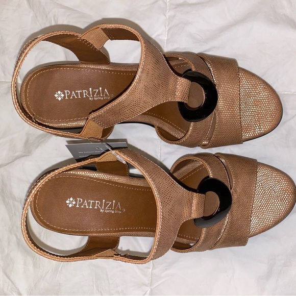 Mariza Women's Tan Heels - Picture 4 of 4